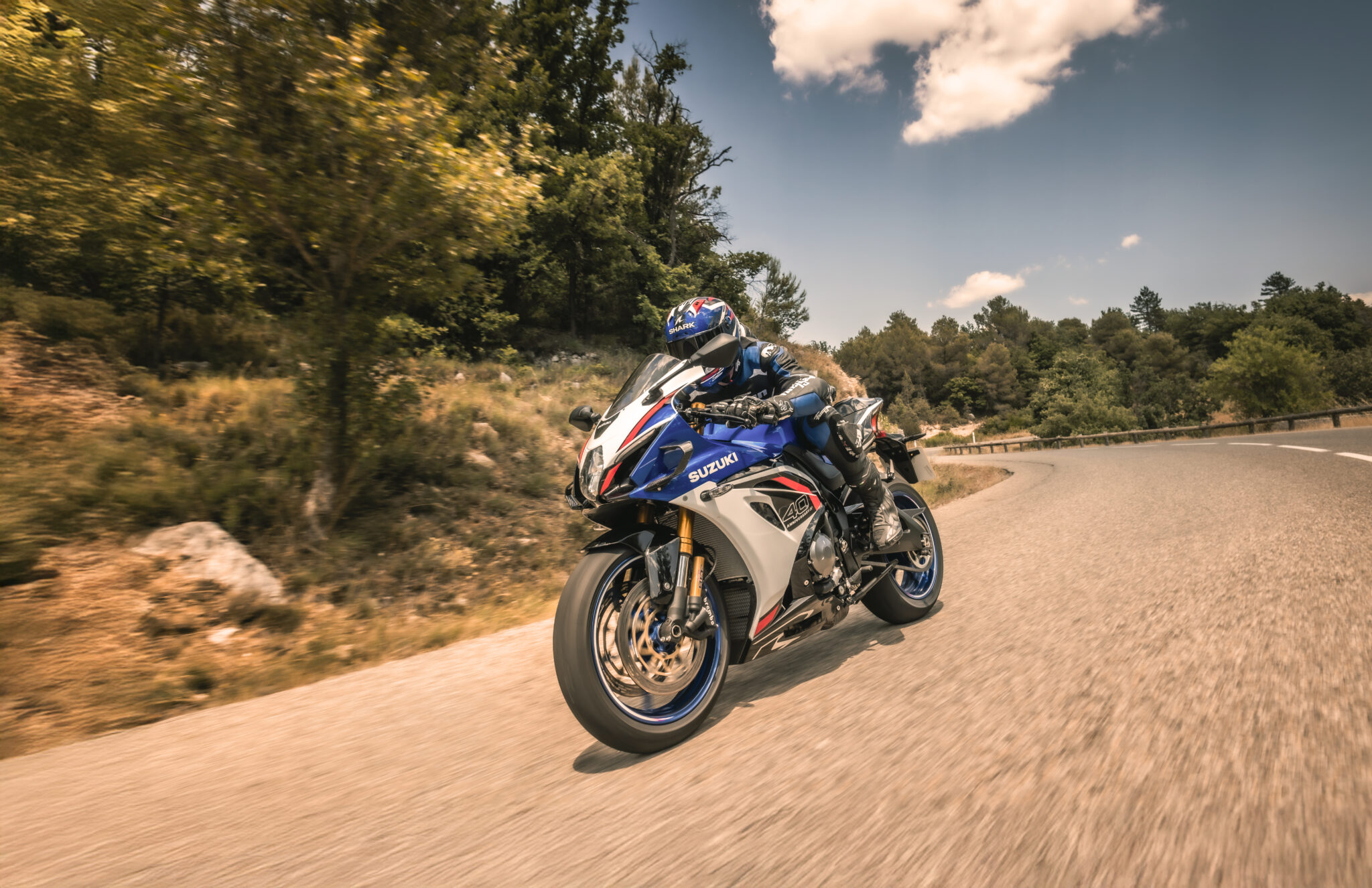 Suz_GSX-R1000R_C6F_M6_actionR_8882